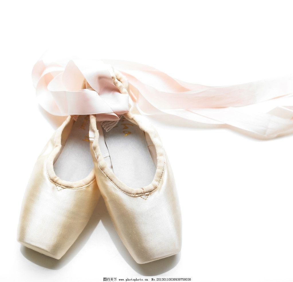 rv浅口女鞋水钻芭蕾舞鞋选什么牌子好 同款好推荐